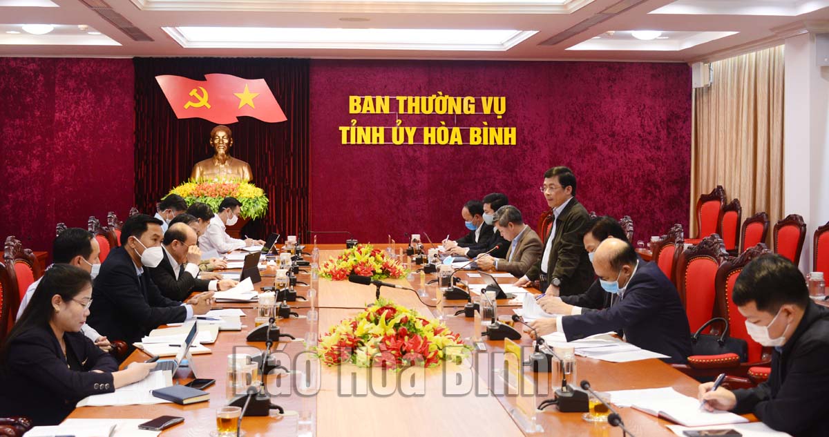 Party’s Economic Commission examines Hoa Binh’s implementation of rural development resolution