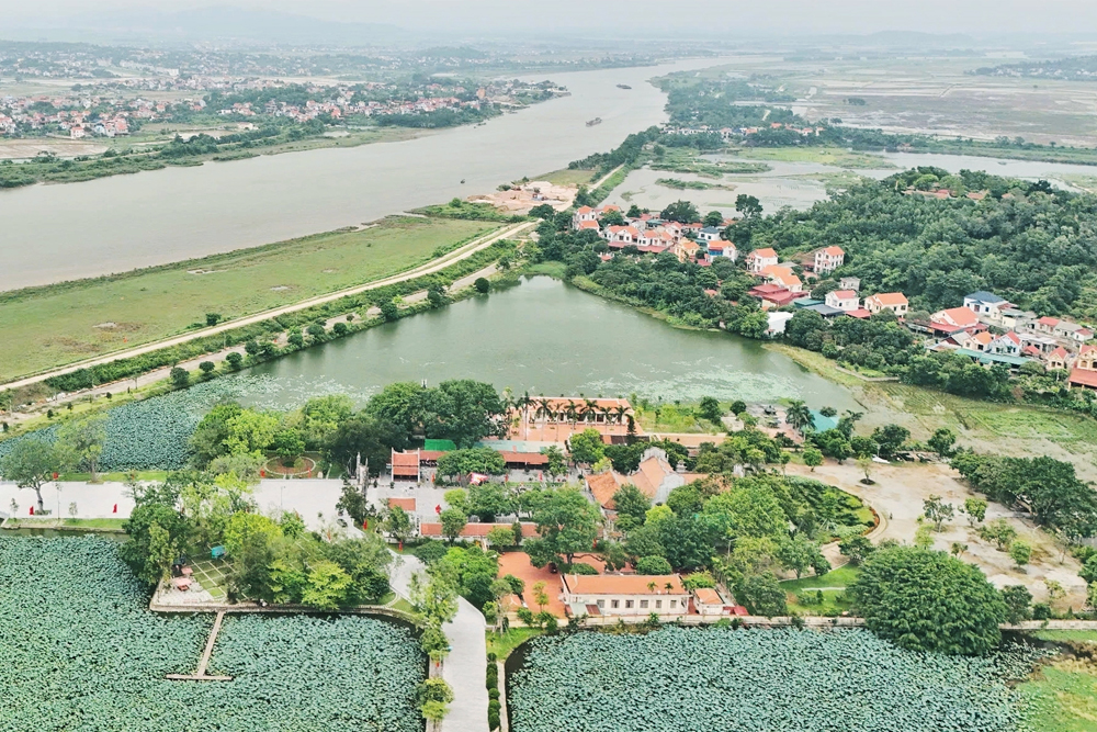 Đền Kiếp Bạc ở Hải Phòng thờ Hưng đạo Đại Vương Trần Quốc Tuấn.