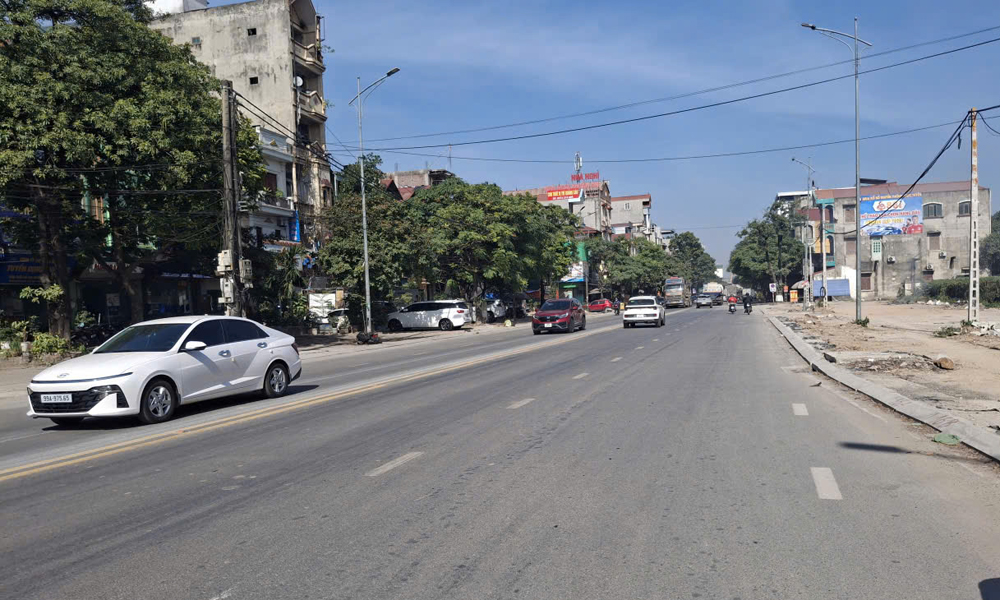 Hoàn thành sửa chữa quốc lộ 38, đoạn qua phường Hạp Lĩnh.