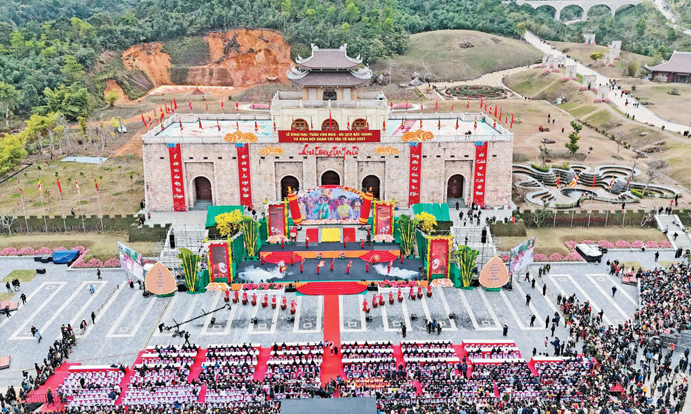 Lễ khai mạc Tuần Văn hóa - Du lịch Bắc Giang năm 2025 tại Khu du lịch Tâm linh - sinh thái Tây Yên Tử.