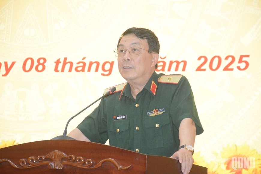 Thiếu tướng Nguyễn Xuân Thủy phát biểu chỉ đạo. (Ảnh: Báo QĐND)