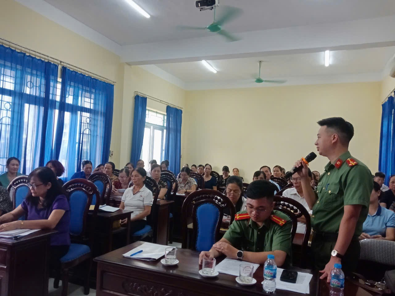 Ảnh:Tại hội nghị tập huấn  
