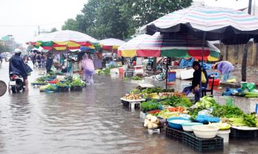 Các địa phương trong vùng chịu ảnh hưởng bão lũ cần tăng cường công tác bảo đảm an toàn thực phẩm, phòng chống ngộ độc thực phẩm..
