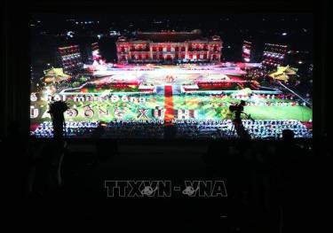 Trình chiếu di sản của thành phố Huế tại hội nghị.