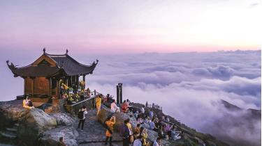 Cuộc thi ảnh “Khoảnh khắc di sản Yên Tử – Vĩnh Nghiêm – Côn Sơn, Kiếp Bạc” tổng giá trị giải thưởng lên tới 200 triệu đồng. Ảnh minh hoạ