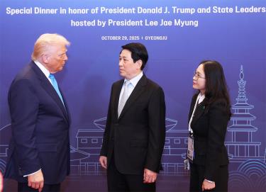 Chủ tịch nước Lương Cường với Tổng thống Hoa Kỳ Donald Trump.