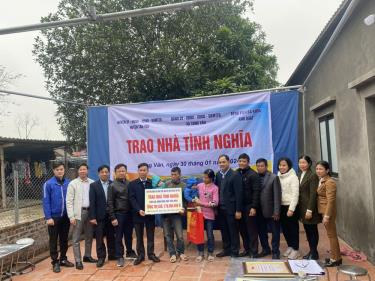 Xã Ngọc Thiện tích cực hỗ trợ hộ nghèo, hộ cận nghèo sửa chữa, xây mới nhà ở.