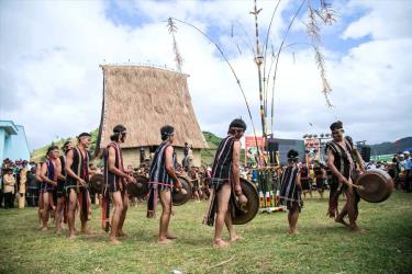 Không gian văn hóa Cồng chiêng Tây Nguyên được UNESCO ghi danh vào danh sách 43 Kiệt tác truyền khẩu và di sản phi vật thể của nhân loại. Ảnh: Vinh Quốc
