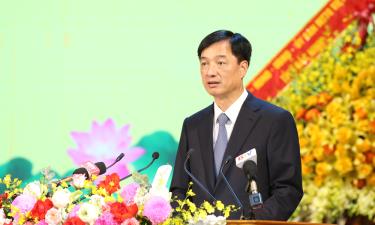 Đồng chí Nguyễn Duy Ngọc phát biểu tại buổi lễ.